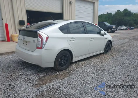 2015 Toyota Prius Three z USA, uszkodzony, nr VIN JTDKN3DU3F0442319